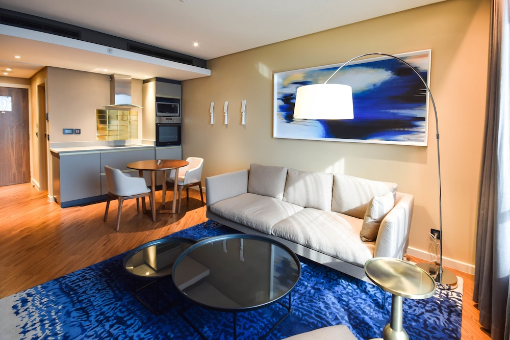 Hotel 2 Fevrier Lome 55/73