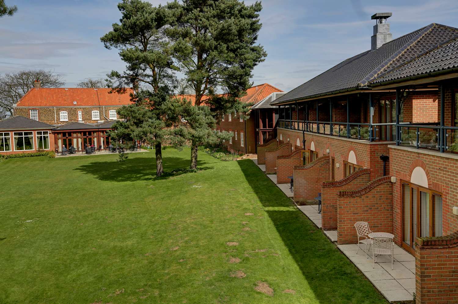 Knights Hill Hotel & Spa 36/41