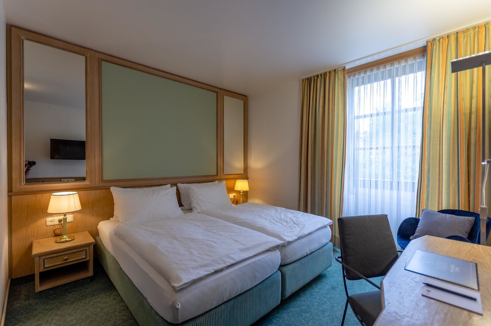 STANDARD, DOUBLE BED