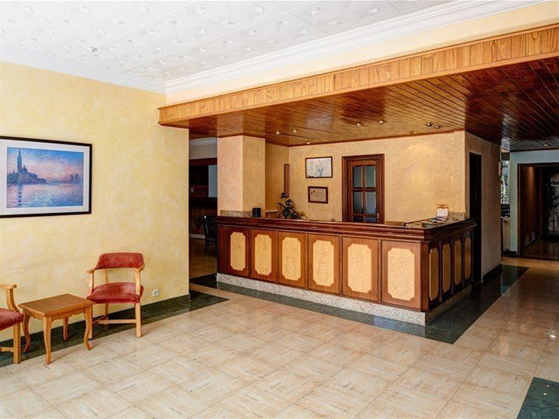 Lobby at Aparthotel Marina Drach, Manacor