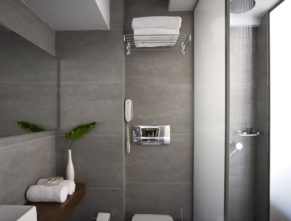 Oktober Downtown Boutique Hotel 50/50