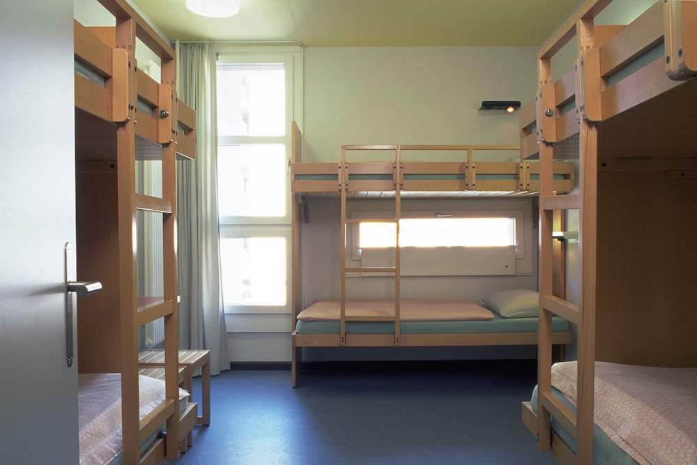 Zurich Youth Hostel 26/61