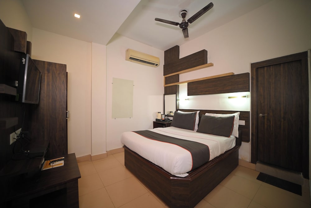 Hotel U. R. 15/40
