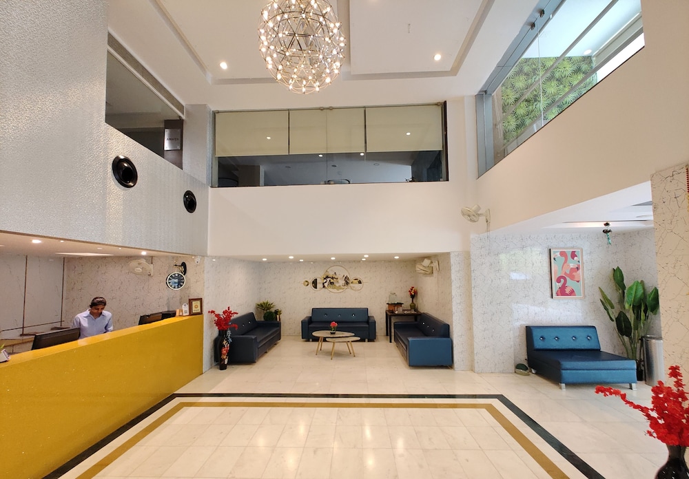 The Oasis Hotel 21/31