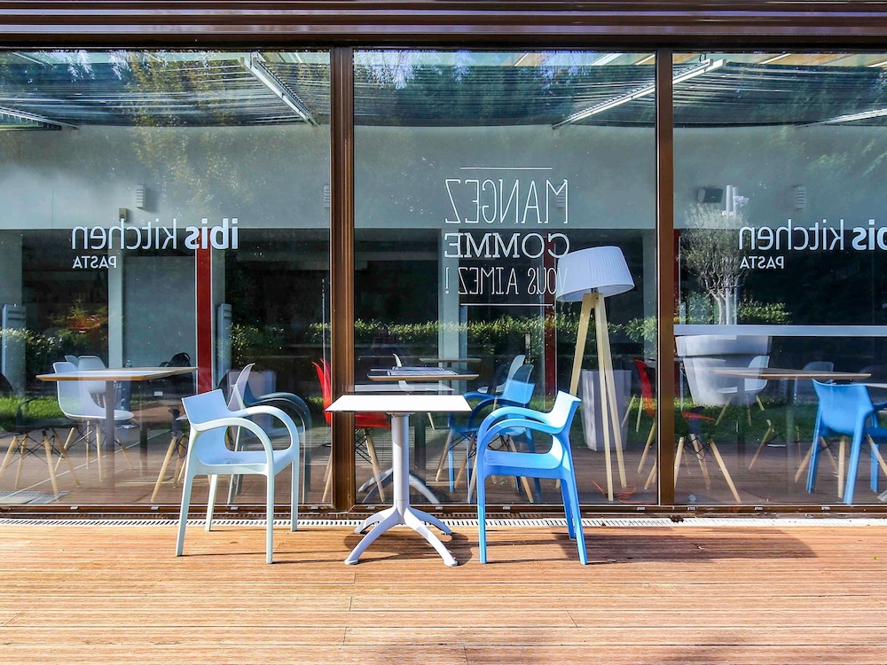 Ibis Marne La Vallee Emerainville 22/46