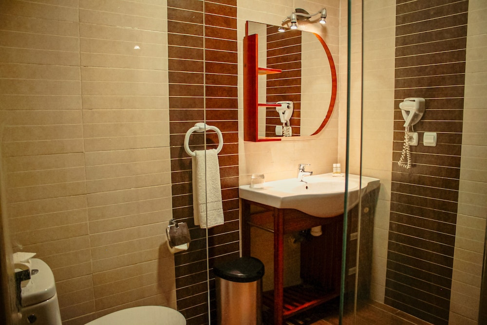 Hotel Belle Vue 21/23