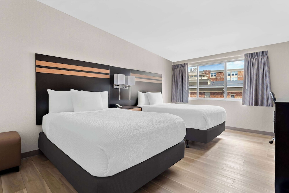 Standard, 2 Queen Beds
