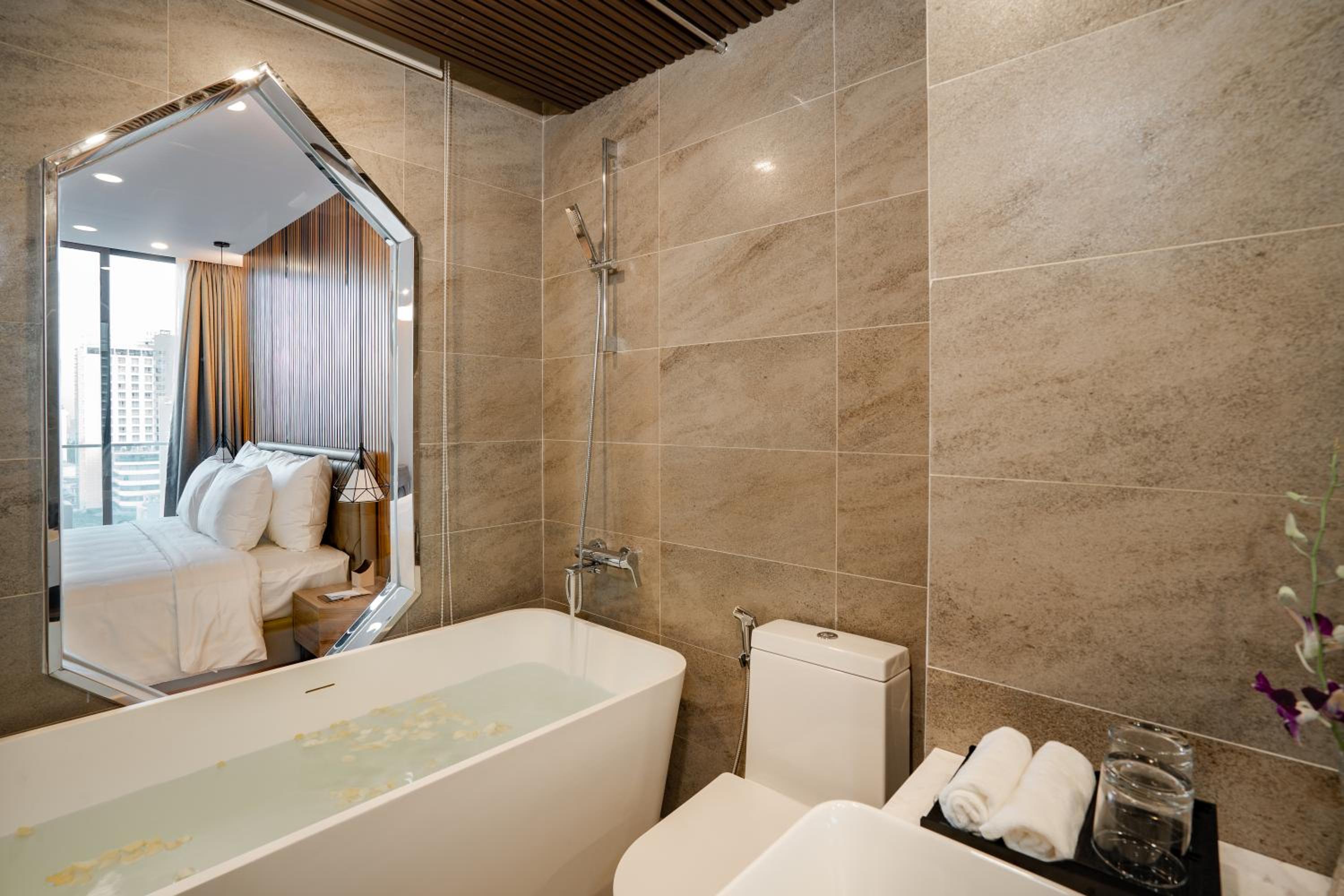 Deluxe, Double Bed, River Front، HAIAN Riverfront Hotel 10/10