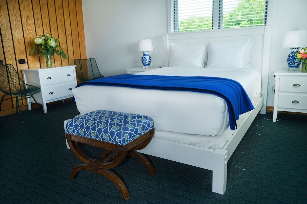 Leland Lodge 15/50