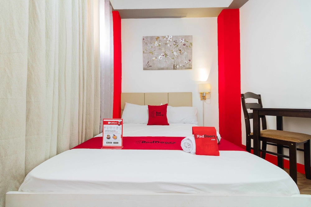 Reddoorz Near Quirino Station 11/45