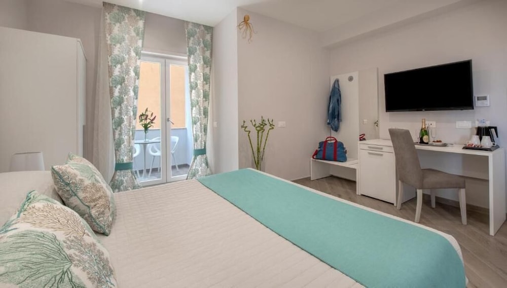 Cioffi Sorrento Rooms 20/50