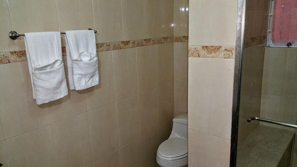 Modern London Decor Guest Apartments 44/50
