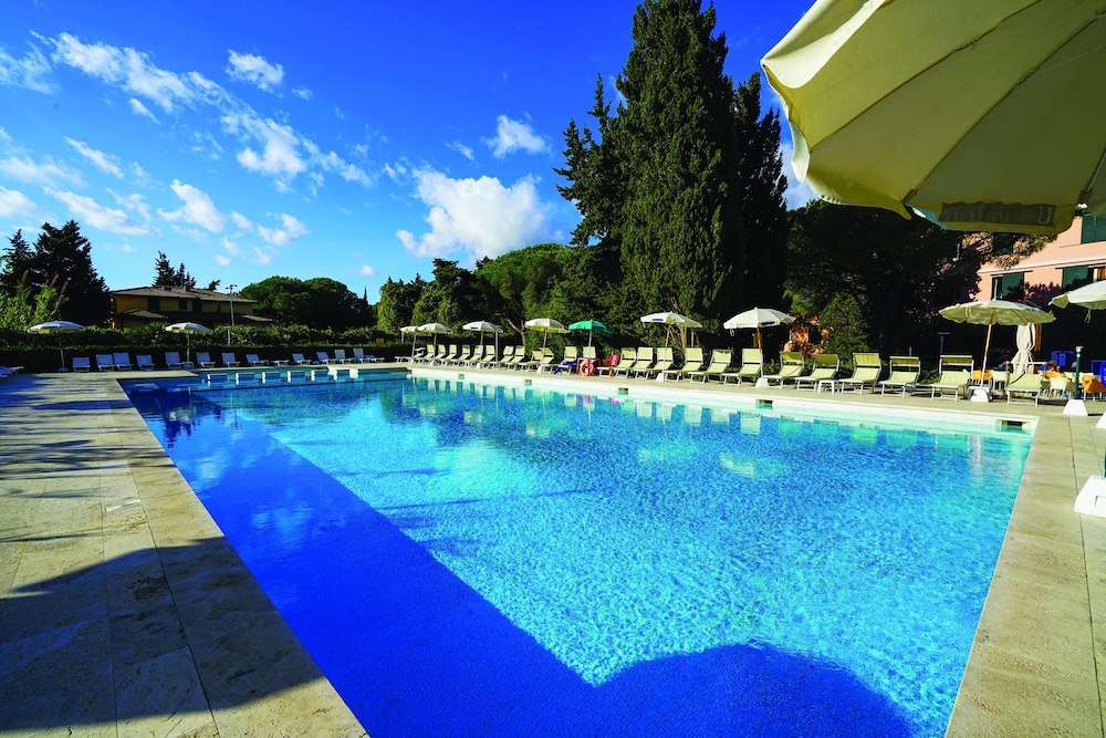 Uappala Hotel Lacona 57/59