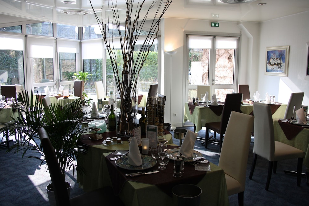 restaurant-cafeteria