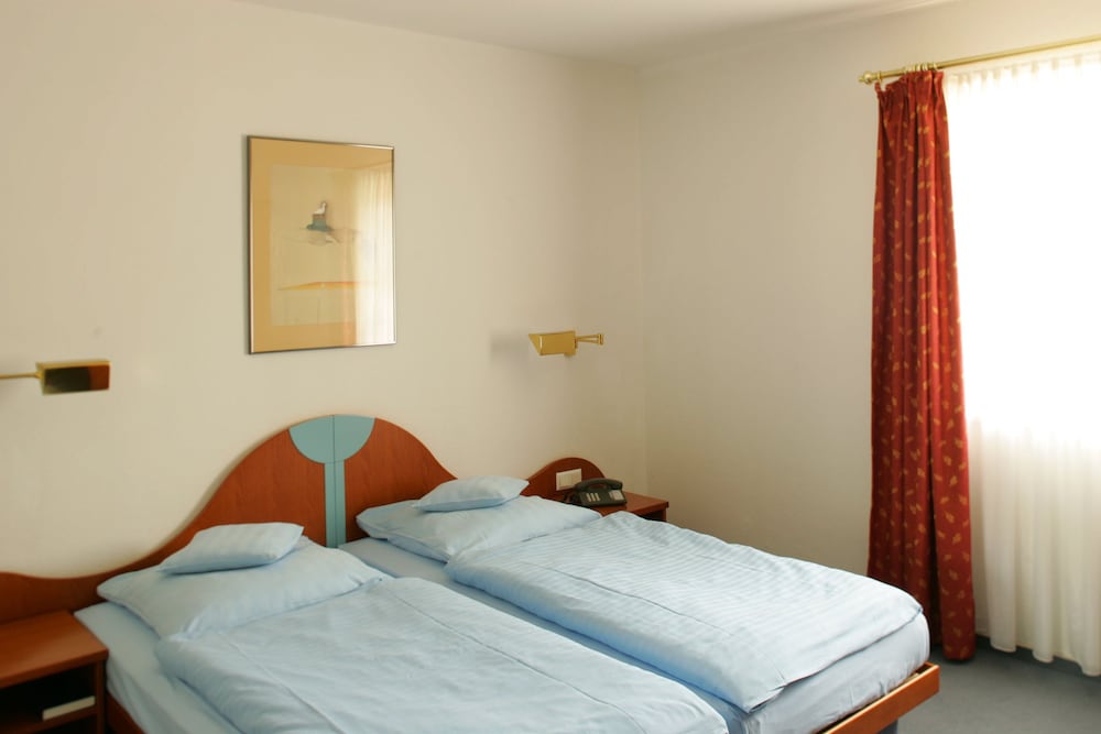 Landhotel Kastanienallee Putbus 7/50