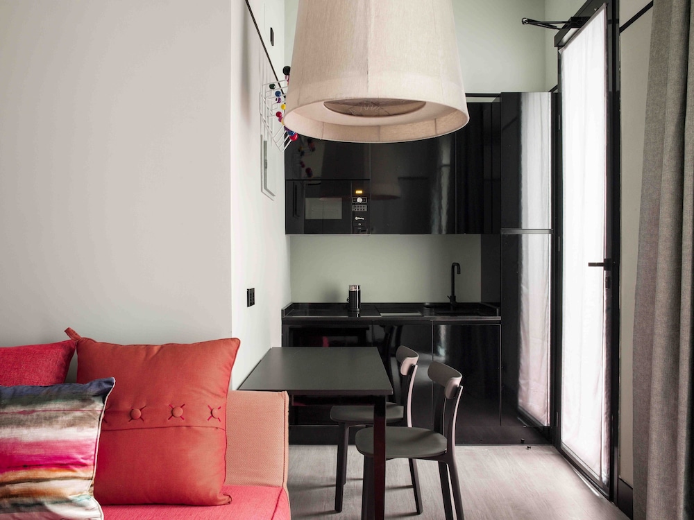 Amor de Dios 17 Boutique Hotel 35/50