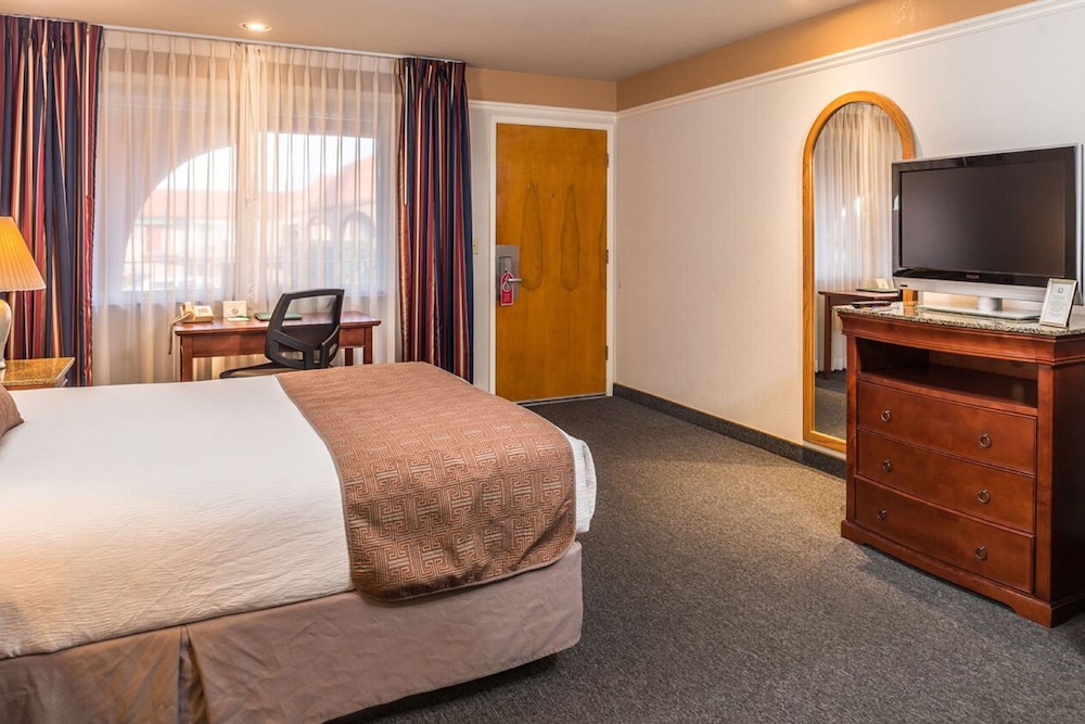 Laurel Inn & Conference Center 28/62