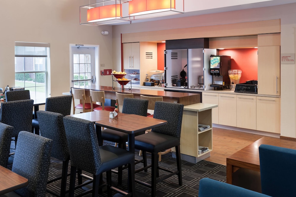 TownePlace Suites by Marriott Dallas Arlington North 37/43