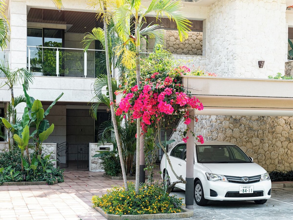Ishigaki Resort 40/50