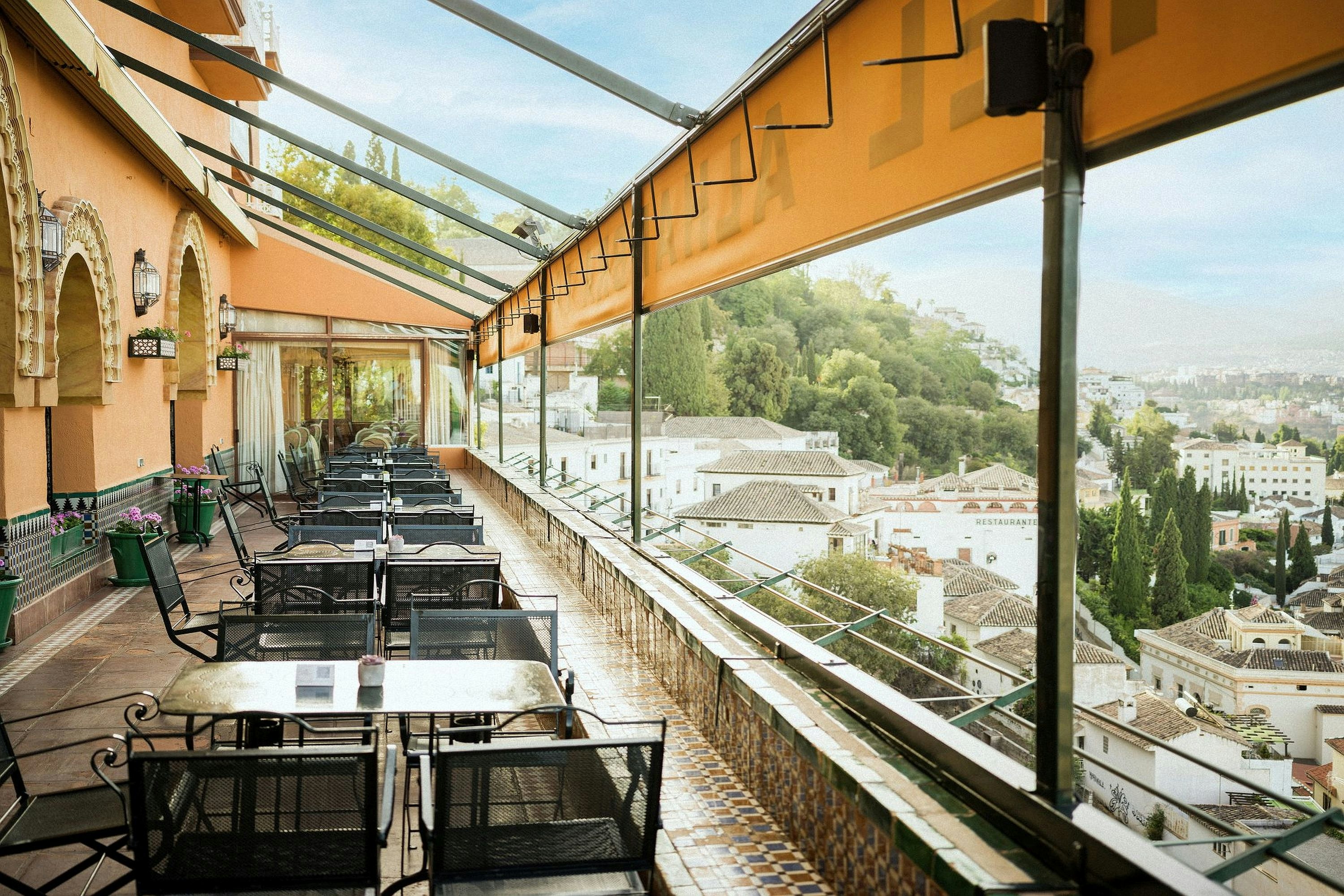 Alhambra Palace Hotel 34/60