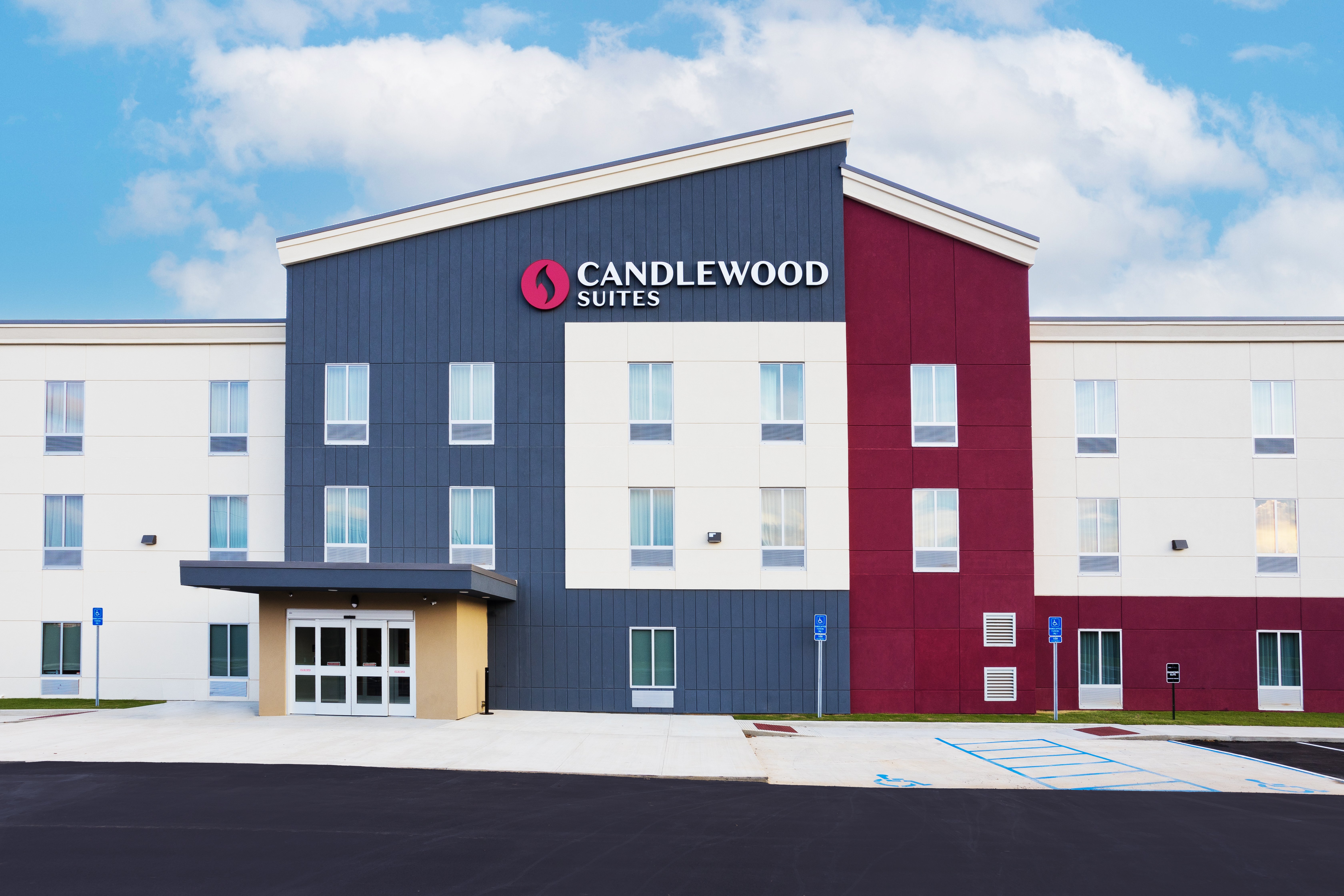Candlewood Suites Dothan by IHG 2/39