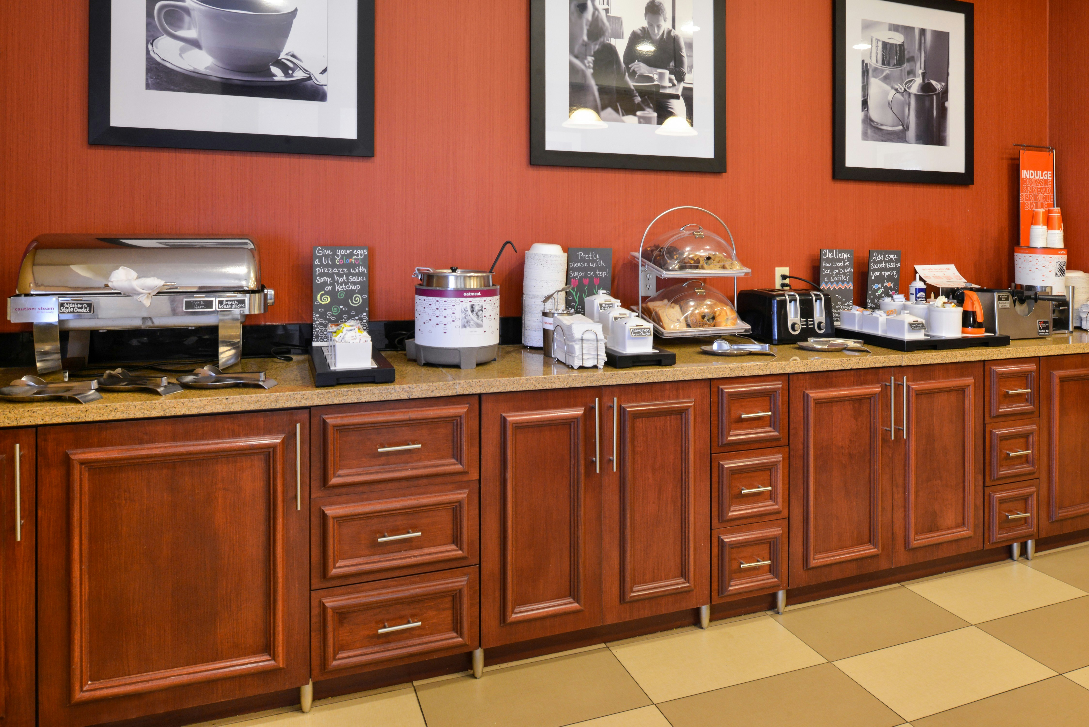Hampton Inn Litchfield 4/21