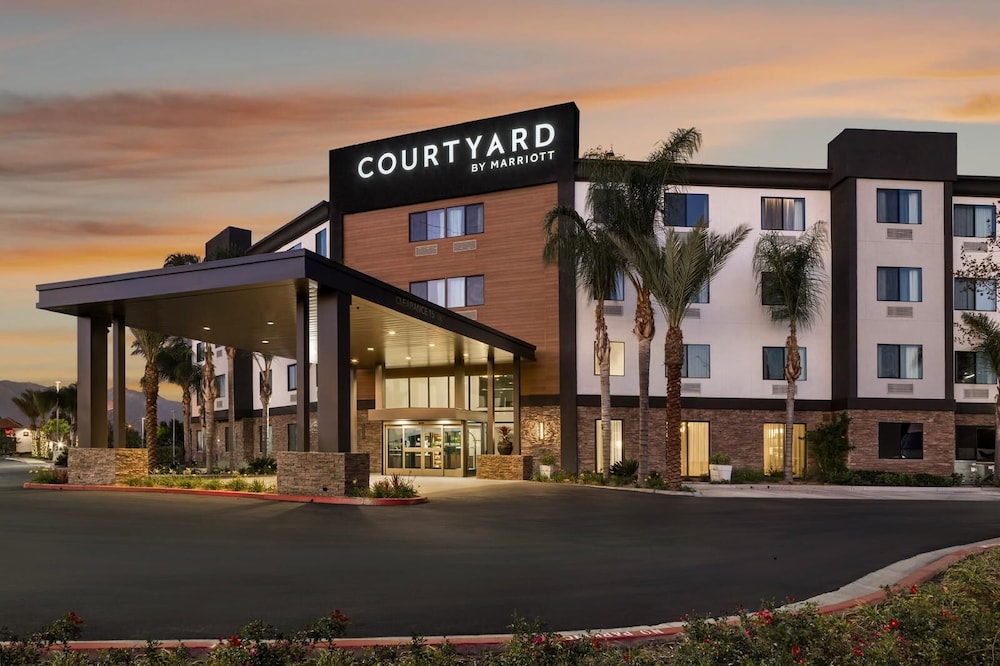 Hotel Chino Hills 4/63