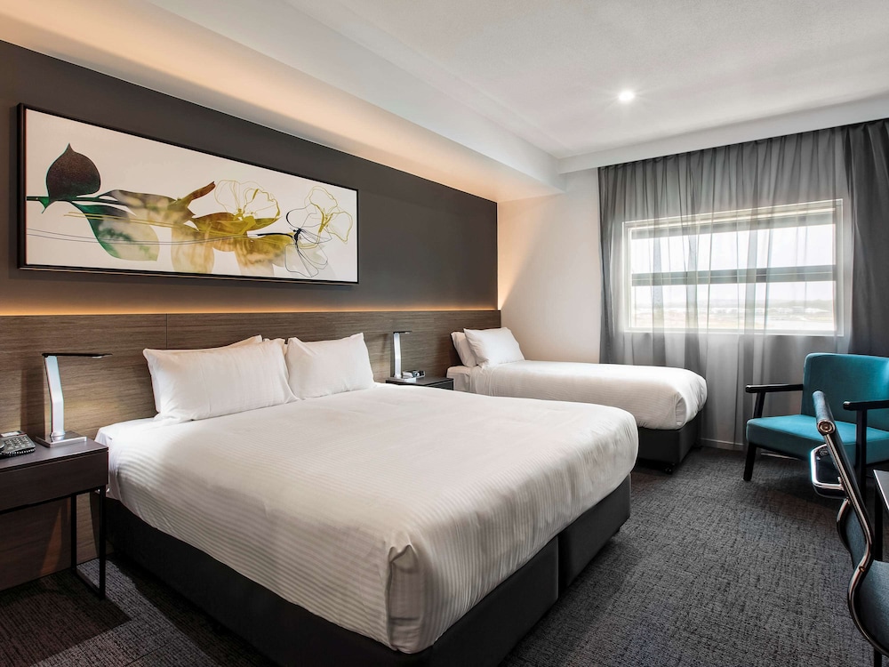 Mercure Sunshine Coast Kawana Waters 7/69