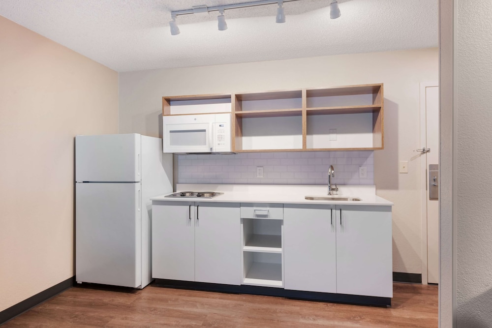 Extended Stay America - Fremont - Newark 28/56