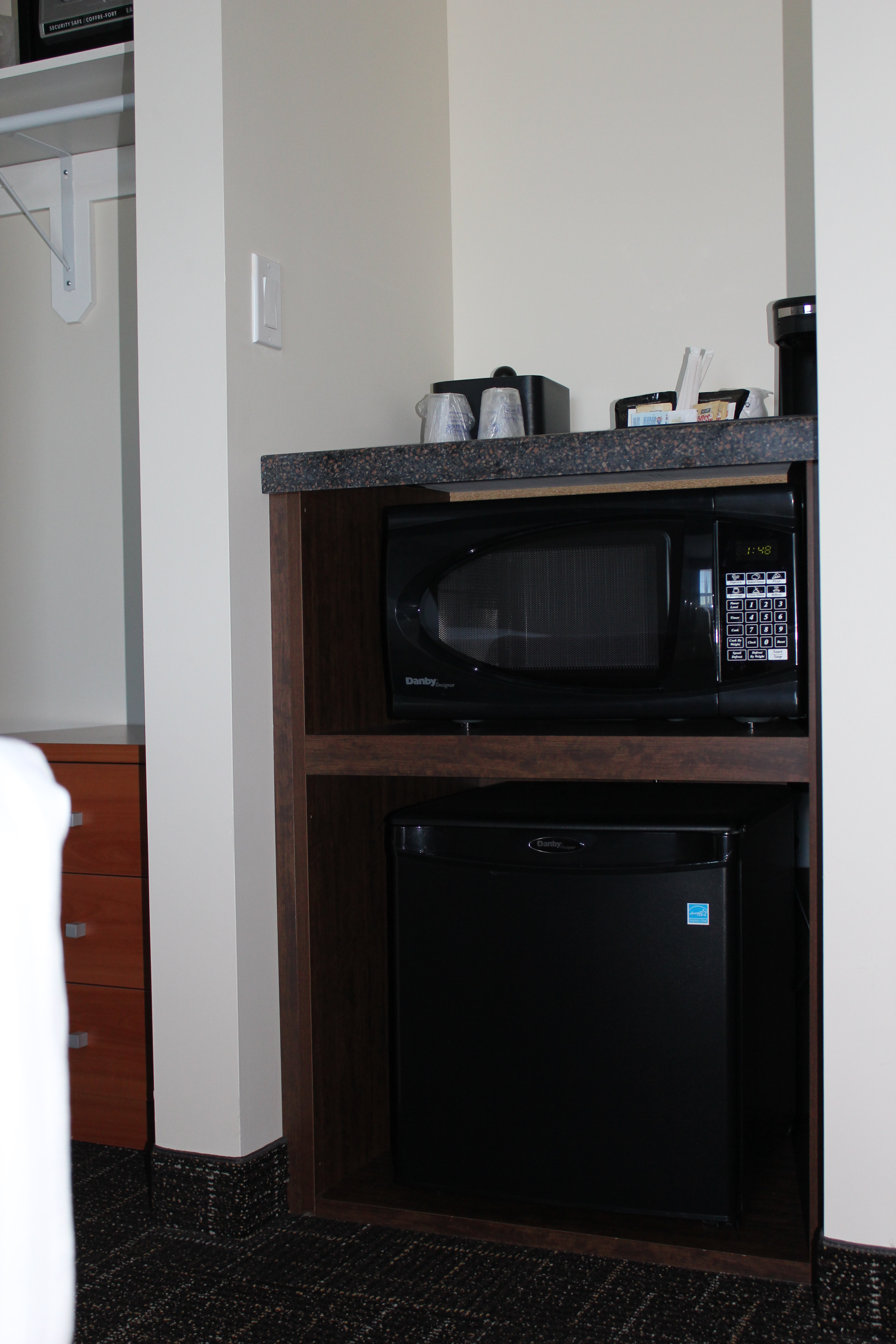 Best Western Thompson Hotel Suites 7/43