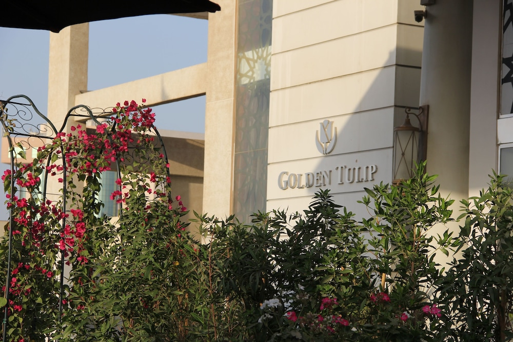 فندق جولدن توليب الخبر كورنيش(Golden Tulip Al Khobar) 75/81