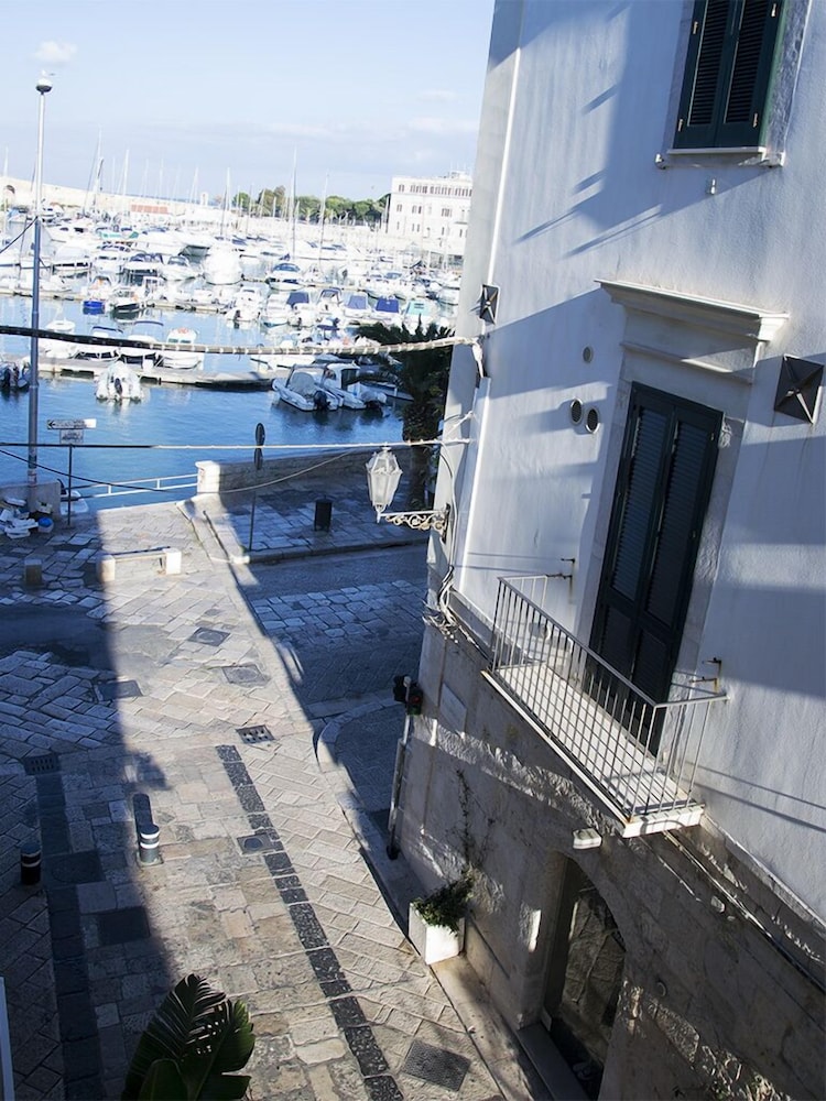 Suite Home Trani 29/50