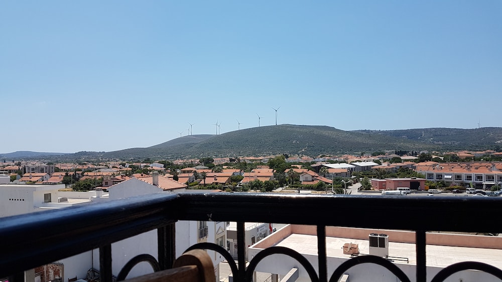 Ileri Hotel & Apartments 41/49