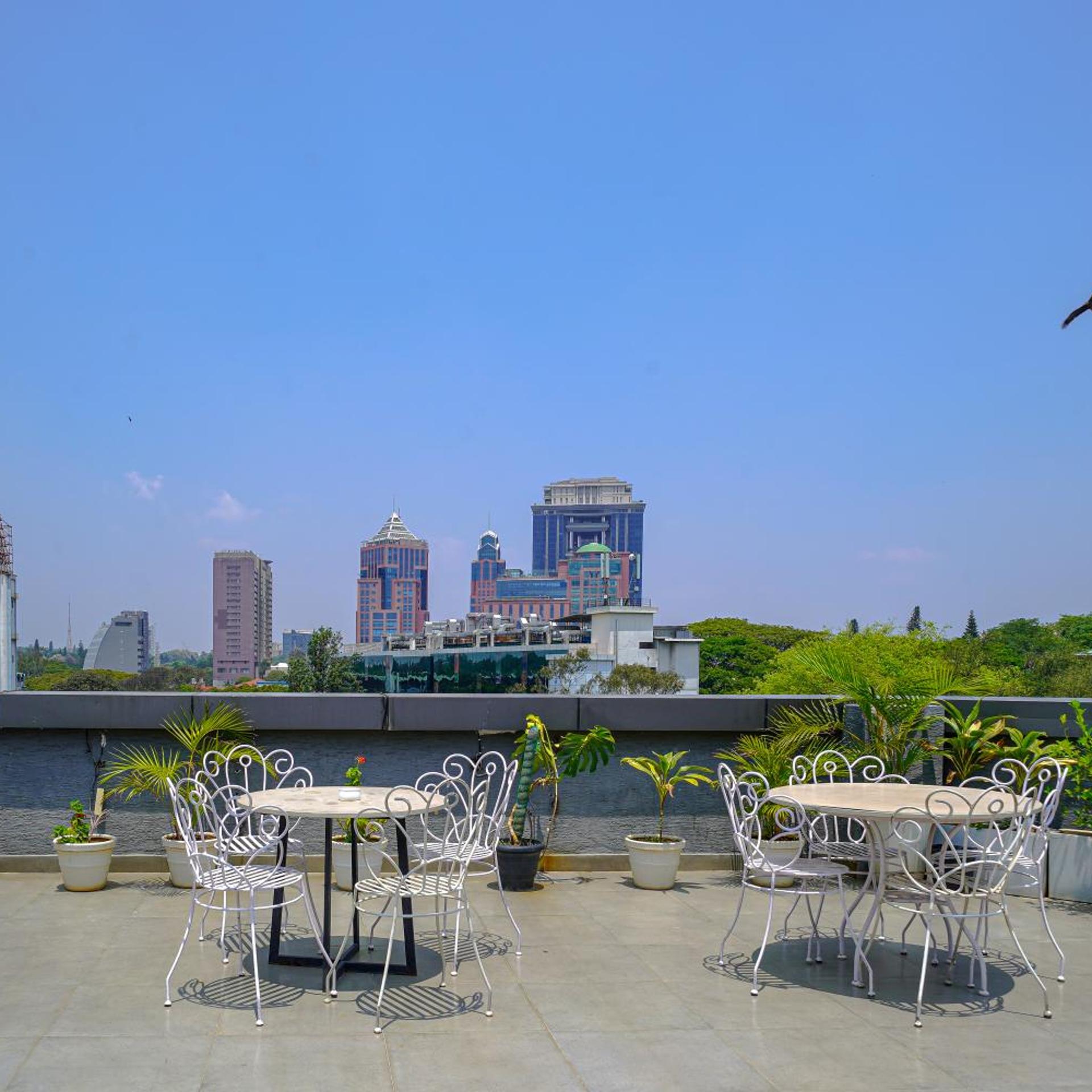 Olive Zip Richmond Circle by Embassy Group 39/45
