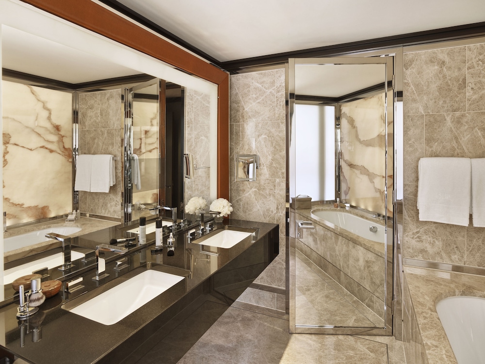 45 Park Lane Dorchester Collection 44/47