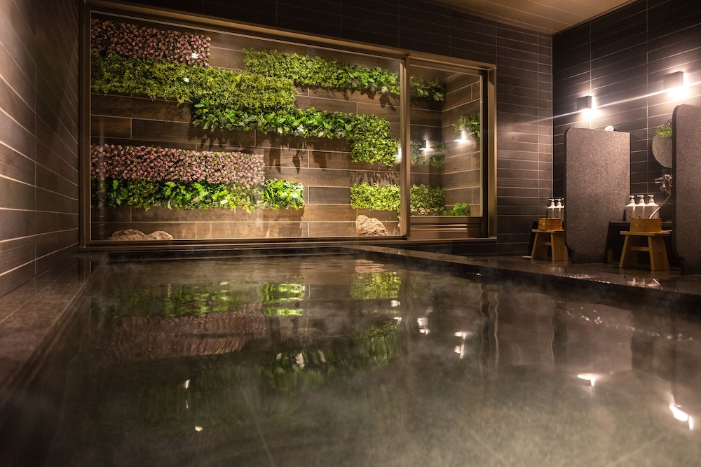 Super Hotel Premier Miyazaki Ichibangai 32/35