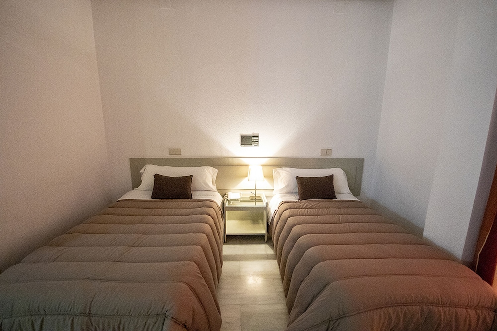 Hotel Apartamentos Simon Verde 29/70