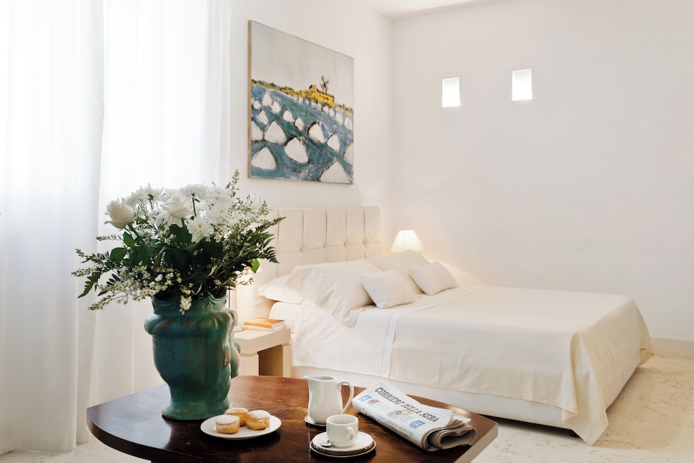 Luxury, Suite, Queen Bed