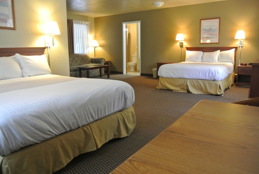 Vino Inn & Suites (ex Rancho Tee Motel) 23/63