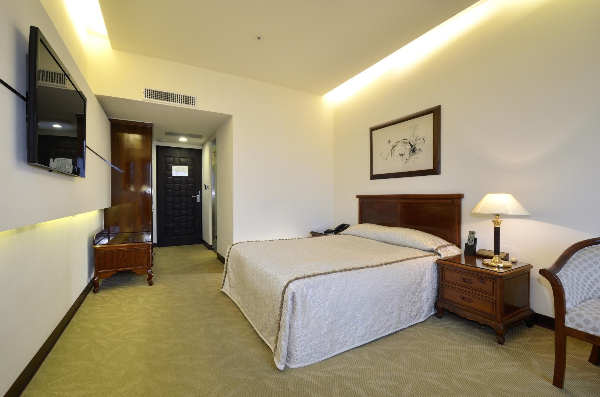 Basic, Double Bed, No Window، King Apos S Paradise Hotel 1/1