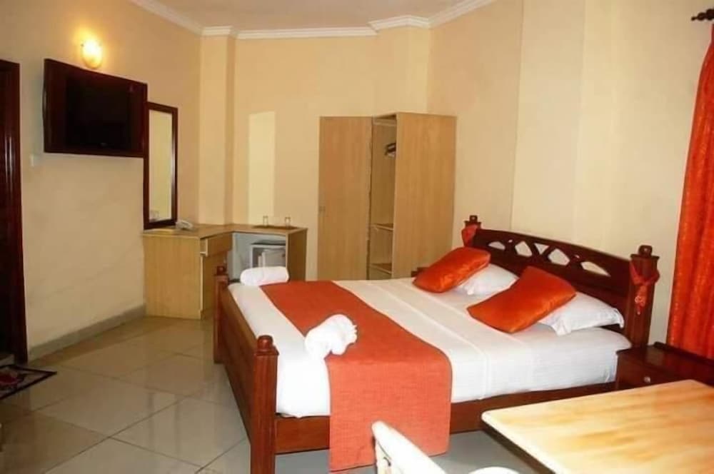 Regency Park Hotel Mombasa 15/42