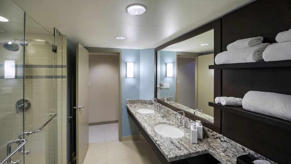 Aava Whistler Hotel 47/50