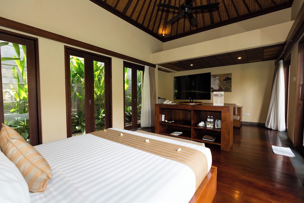 Honeymoon, Pool, Villa, King Bed