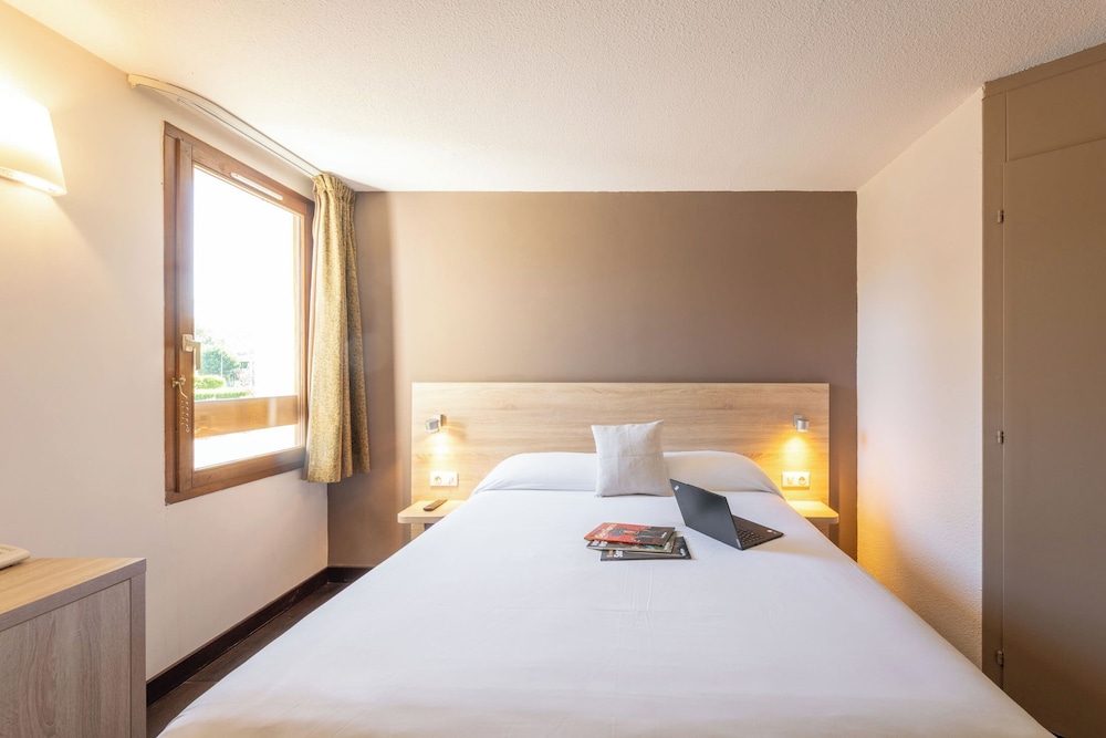 Hotel La Cle Des Champs 7/41