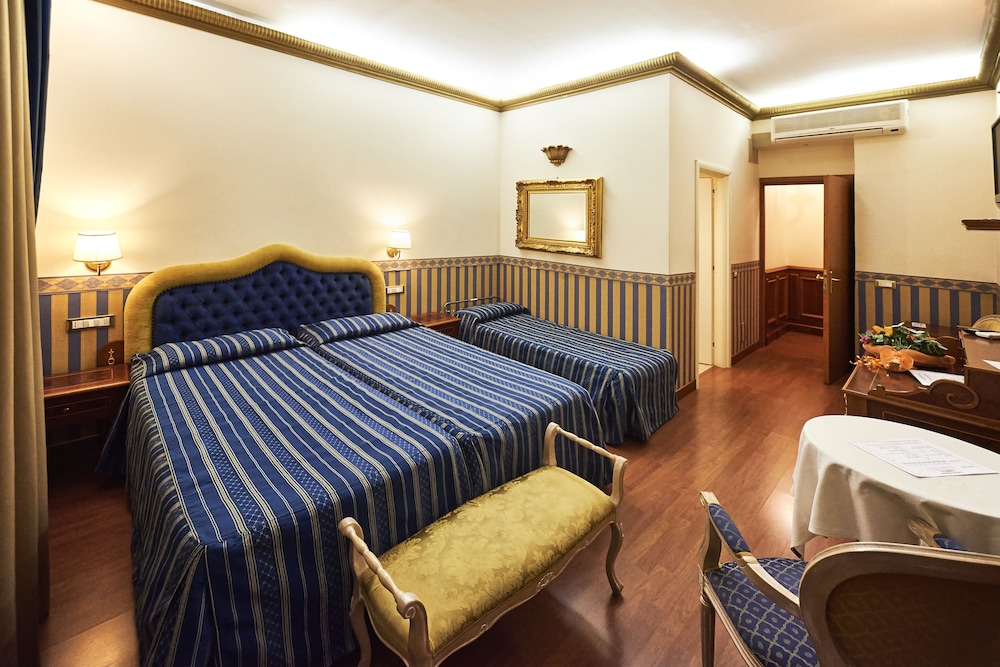 Bramble Luxury Suites 49/85