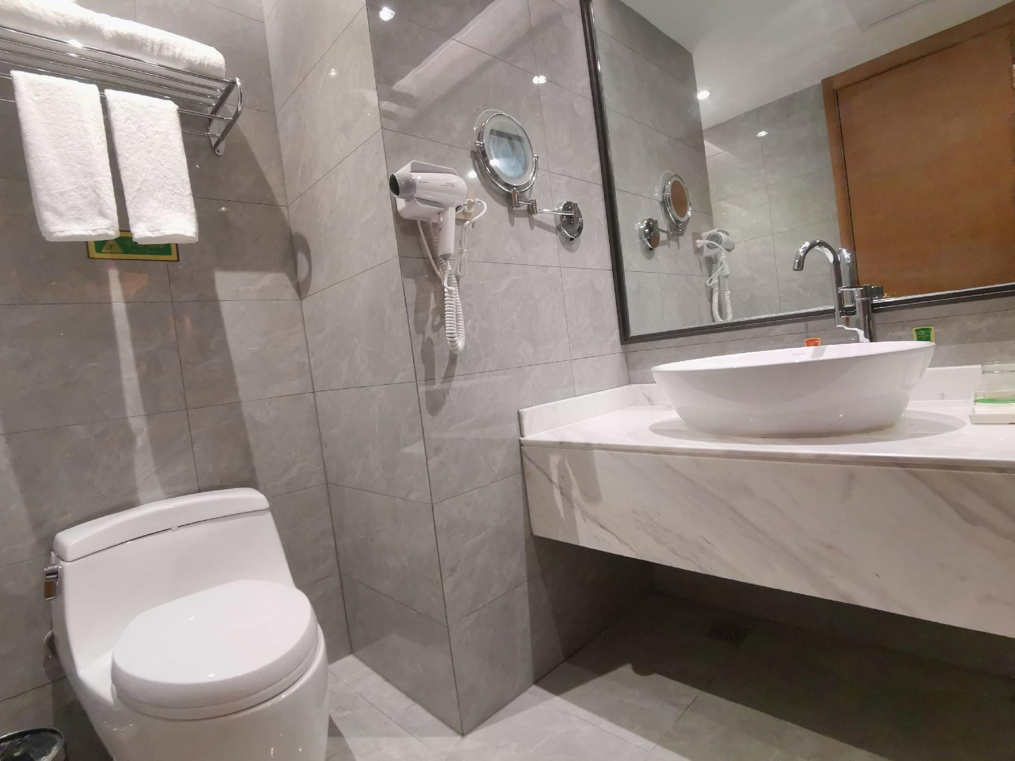 Vienna International Hotel (Loudi Stadium) 37/40