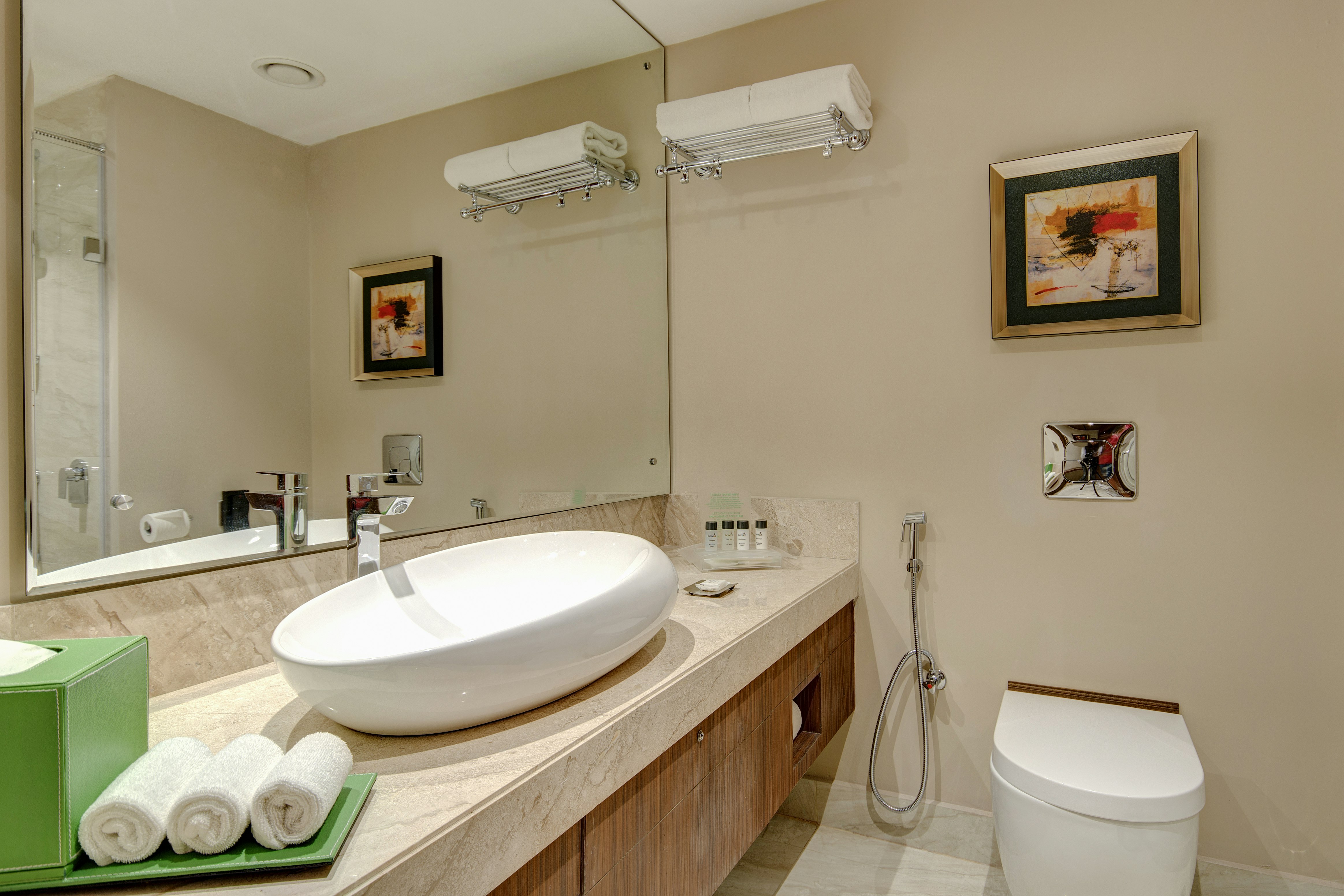 HOLIDAY INN KOLKATA AIRPORT 59/59