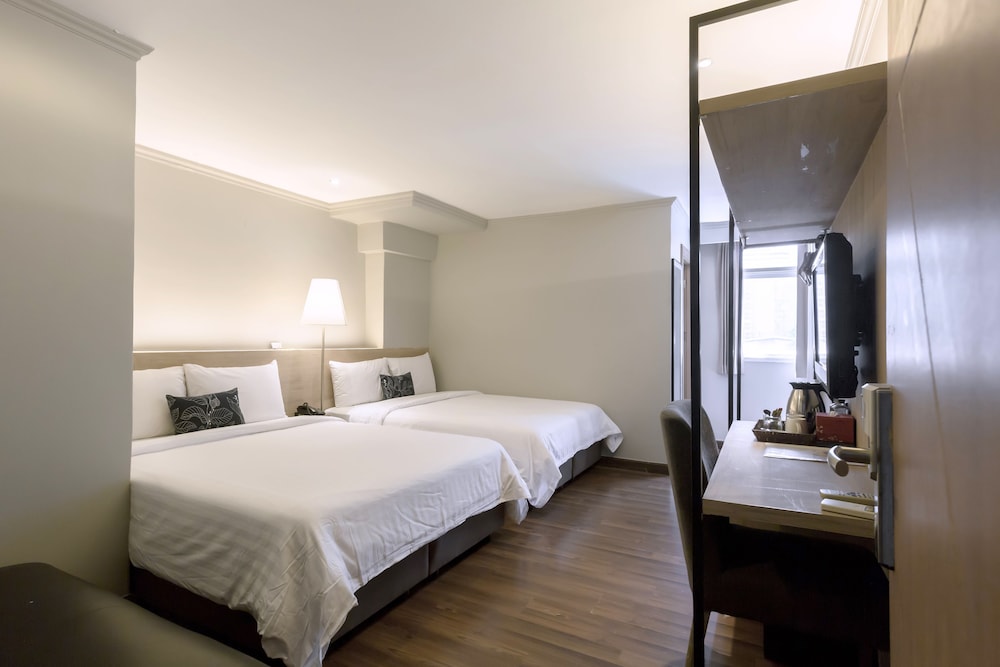 Maxim S Inn photo4