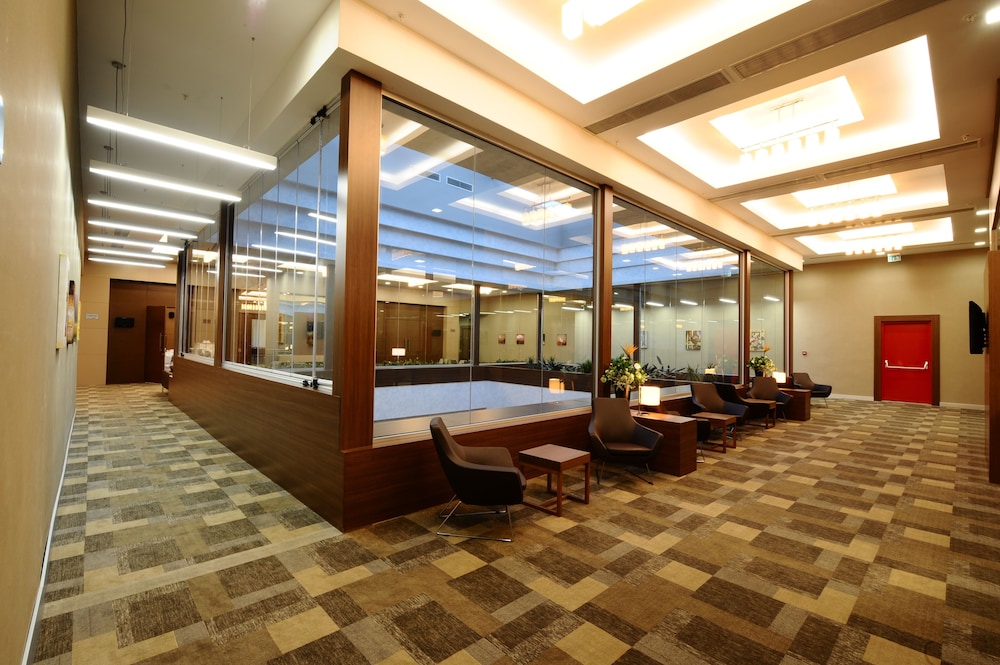 Ramada by Wyndham Podgorica 38/43