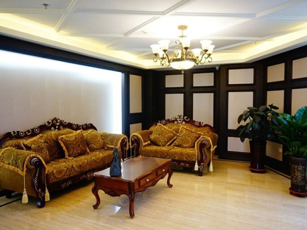 GreenTree Inn LiaoYuan Longshan District Train station Longjihuadian Hotel 21/25